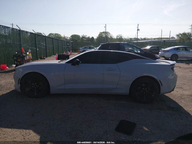 Chevrolet Camaro 1lt 2017 1G1FB1RX9H0102282 Image 14
