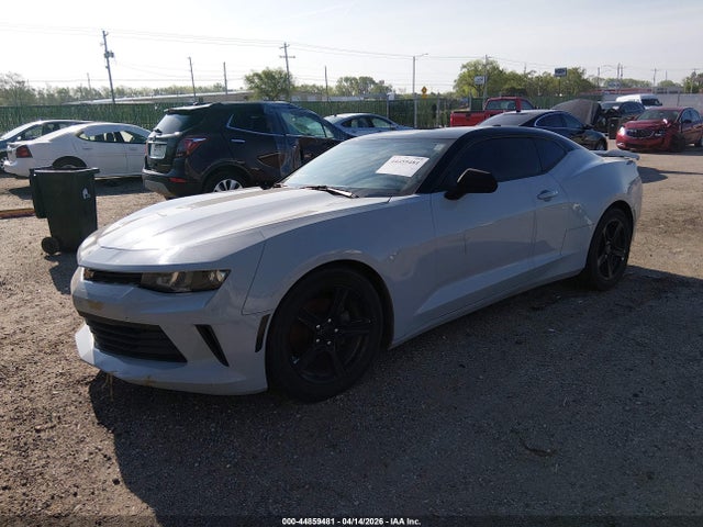 Chevrolet Camaro 1lt 2017 1G1FB1RX9H0102282 Image 2