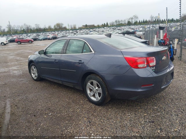 2015 CHEVROLET MALIBU 1G11B5SL2FF204428 Photo 2