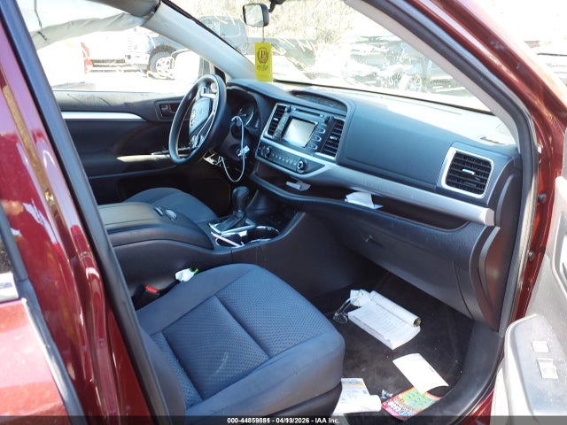 Продажа на аукционе авто 2015 Toyota Highlander Le V6, vin: 5TDBKRFH2FS126631, номер лота: 44859551