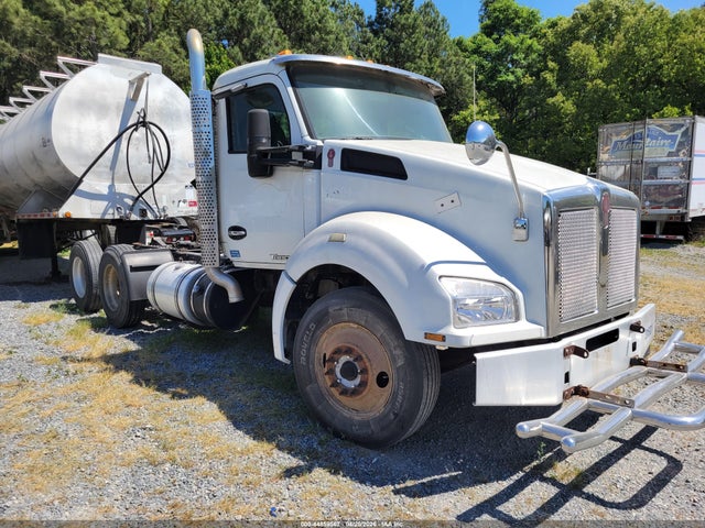 2016 KENWORTH CONSTRUCTION 1XKZDP9X5GJ496930