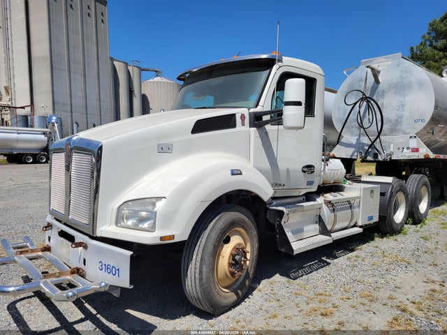 2016 KENWORTH CONSTRUCTION 1XKZDP9X5GJ496930 Photo 1
