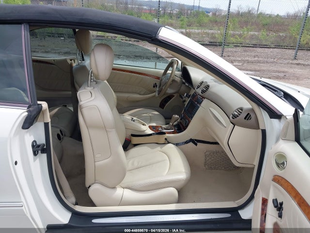Продажа на аукционе авто 2007 Mercedes-benz Clk 350, vin: WDBTK56F17F212735, номер лота: 44859570
