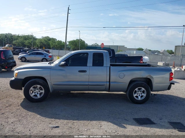 44859572 :رقم المزاد ، 1D7HW42N55S199565 vin ، 2005 Dodge Dakota Slt مزاد بيع