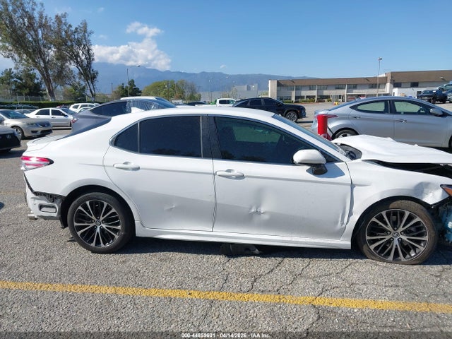 4T1B11HK8KU733289 Toyota CAMRY SE