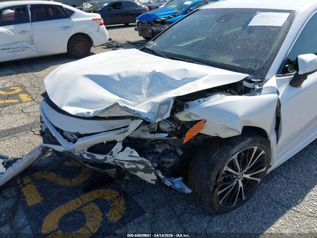 4T1B11HK8KU733289 Toyota CAMRY SE