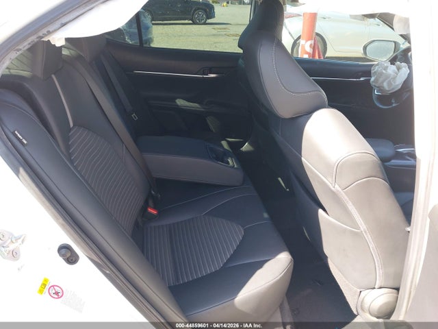 4T1B11HK8KU733289 Toyota CAMRY SE