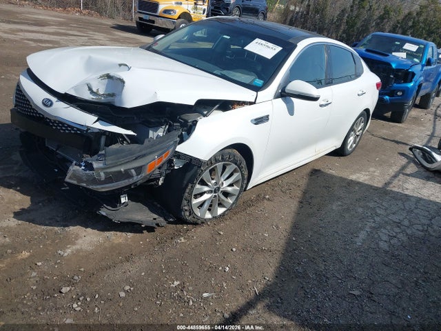 Продажа на аукционе авто 2016 Kia Optima Ex, vin: 5XXGU4L30GG021536, номер лота: 44859655