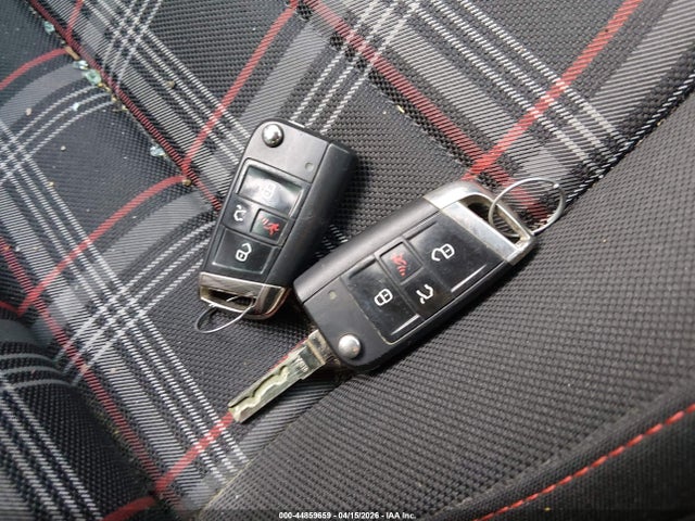 Aukcja sprzedaży 2015 Volkswagen Golf Gti 2.0t S 2-door, vin: 3VWTT7AU3FM060548, numer aukcji: 44859659