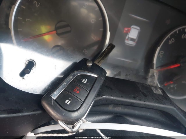 2T3H1RFV6LC071213 Toyota RAV4 LE