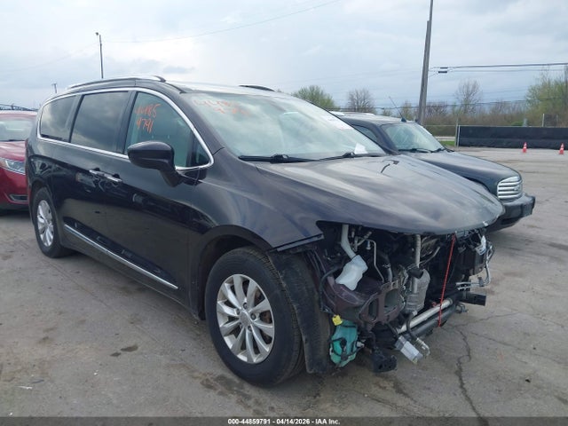 Aukcja sprzedaży 2018 Chrysler Pacifica Touring L, vin: 2C4RC1BG0JR235780, numer aukcji: 44859791