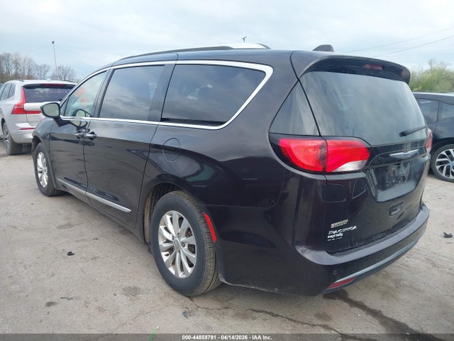Aukcja sprzedaży 2018 Chrysler Pacifica Touring L, vin: 2C4RC1BG0JR235780, numer aukcji: 44859791
