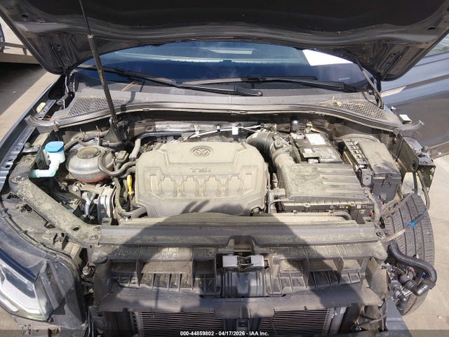 Продаж на аукціоні авто 2022 Volkswagen Tiguan 2.0t Sel R-line, vin: 3VV4B7AX8NM116228, номер лоту: 44859802