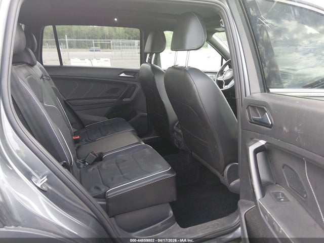 Продаж на аукціоні авто 2022 Volkswagen Tiguan 2.0t Sel R-line, vin: 3VV4B7AX8NM116228, номер лоту: 44859802