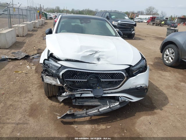 44859854 :رقم المزاد ، W1KLF4HB4RA010116 vin ، 2024 Mercedes-benz E 350 مزاد بيع