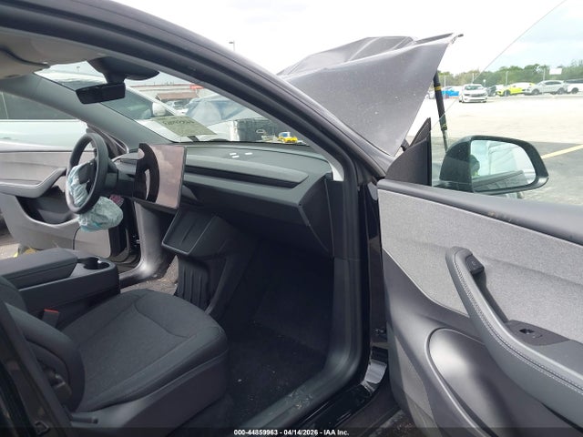 Продажа на аукционе авто 2026 Tesla Model Y Premium Rear-wheel Drive/standard Rear-wheel Drive, vin: 7SAYGDED2TA594999, номер лота: 44859963