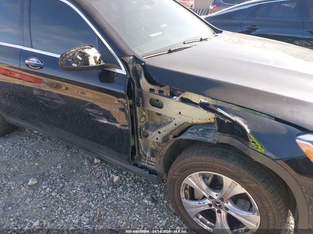44859966 :رقم المزاد ، WDC0G4JB4HV005696 vin ، 2017 Mercedes-benz Glc 300 مزاد بيع