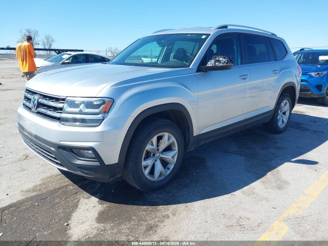 2018 Volkswagen Atlas 3.6l V6 Se მანქანა იყიდება აუქციონზე, vin: 1V2KR2CA7JC576634, აუქციონის ნომერი: 44860013