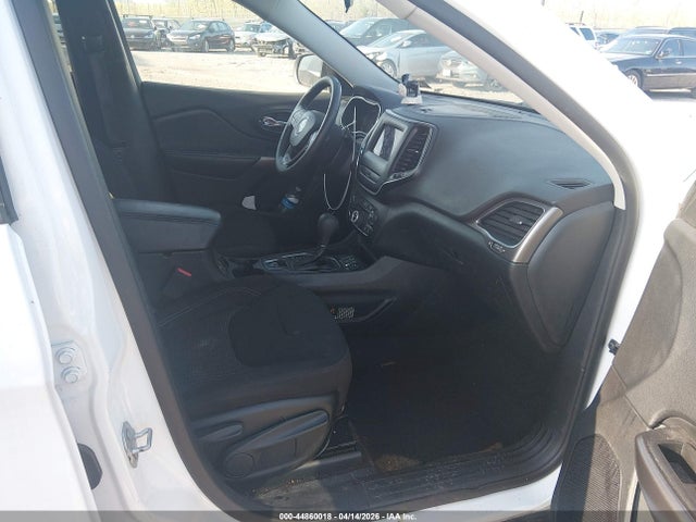 44860018 :رقم المزاد ، 1C4PJLCB9LD614648 vin ، 2020 Jeep Cherokee Latitude Fwd مزاد بيع