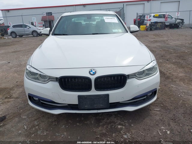44860046 :رقم المزاد ، WBA8E3G56GNU03126 vin ، 2016 Bmw 328i Xdrive مزاد بيع