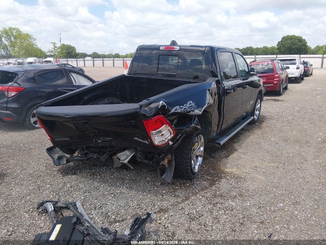 2020 Ram 1500 Big Horn  4x4 5'7 Box მანქანა იყიდება აუქციონზე, vin: 1C6SRFFTXLN318323, აუქციონის ნომერი: 44860091