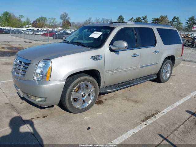 2007 Cadillac Escalade Esv Standard მანქანა იყიდება აუქციონზე, vin: 1GYFK66827R367017, აუქციონის ნომერი: 44860092