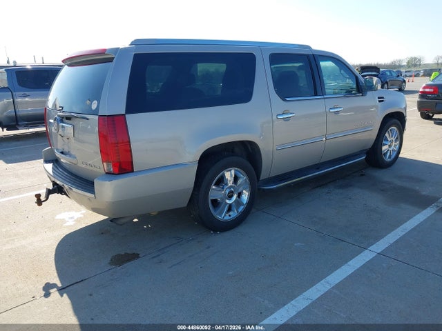 2007 Cadillac Escalade Esv Standard მანქანა იყიდება აუქციონზე, vin: 1GYFK66827R367017, აუქციონის ნომერი: 44860092