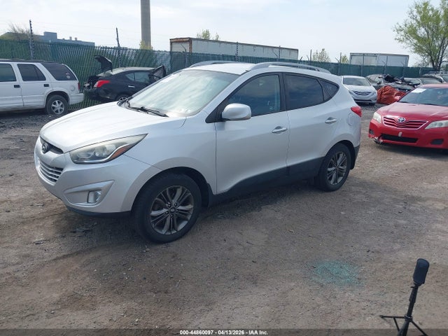 Hyundai TUCSON SE 2014 KM8JUCAG1EU912153 Image 2