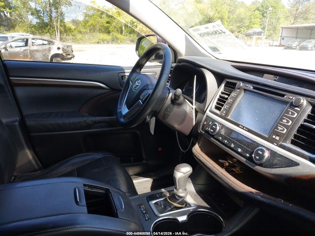 Продажа на аукционе авто 2015 Toyota Highlander Hybrid Limited, vin: 5TDDCRFH2FS010464, номер лота: 44860098