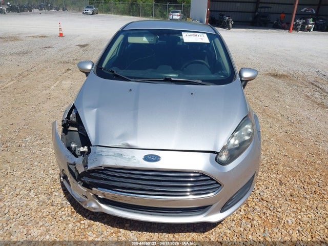 Ford FIESTA SE 2018 3FADP4BJ0JM138457 Image 13