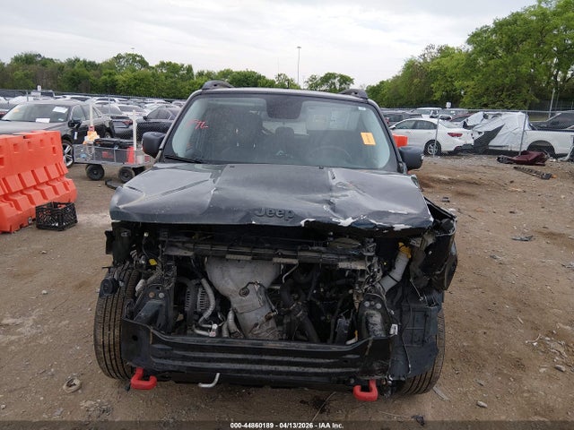 44860189 :رقم المزاد ، ZACCJBCT8FPC46292 vin ، 2015 Jeep Renegade Trailhawk مزاد بيع