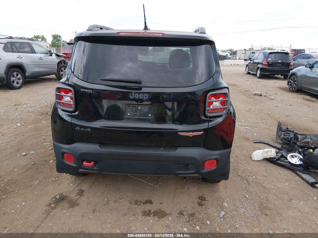 44860189 :رقم المزاد ، ZACCJBCT8FPC46292 vin ، 2015 Jeep Renegade Trailhawk مزاد بيع