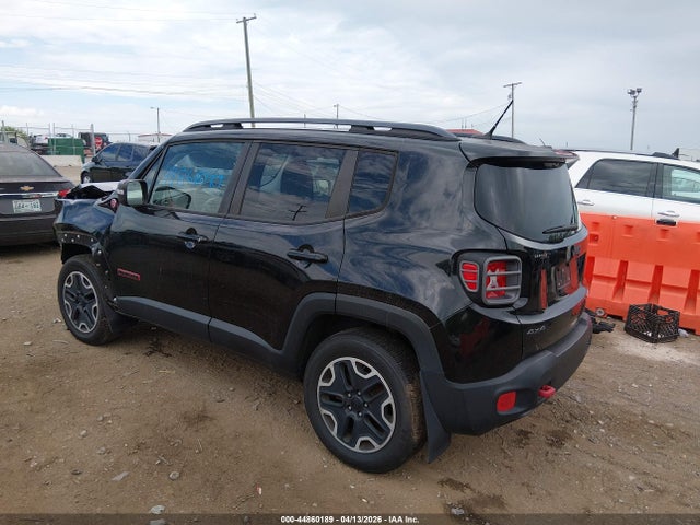 44860189 :رقم المزاد ، ZACCJBCT8FPC46292 vin ، 2015 Jeep Renegade Trailhawk مزاد بيع