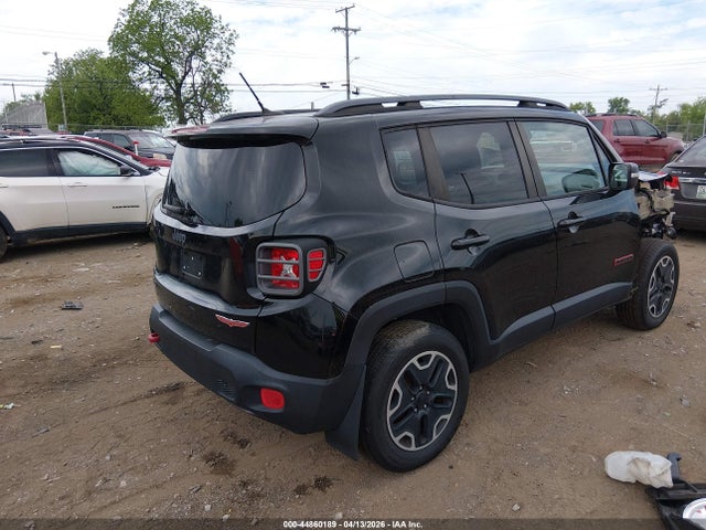 44860189 :رقم المزاد ، ZACCJBCT8FPC46292 vin ، 2015 Jeep Renegade Trailhawk مزاد بيع