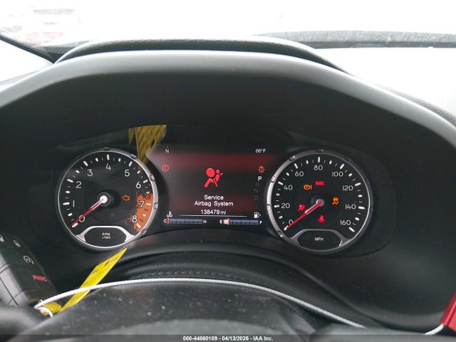44860189 :رقم المزاد ، ZACCJBCT8FPC46292 vin ، 2015 Jeep Renegade Trailhawk مزاد بيع