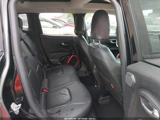44860189 :رقم المزاد ، ZACCJBCT8FPC46292 vin ، 2015 Jeep Renegade Trailhawk مزاد بيع