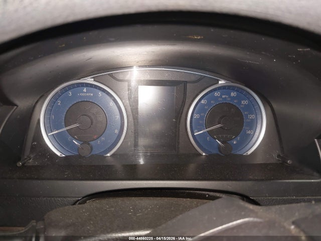44860225 :رقم المزاد ، 4T4BF1FK2FR457188 vin ، 2015 Toyota Camry Le مزاد بيع