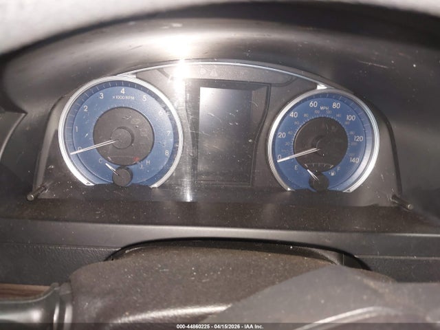 44860225 :رقم المزاد ، 4T4BF1FK2FR457188 vin ، 2015 Toyota Camry Le مزاد بيع