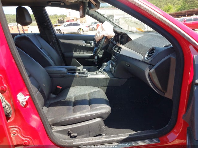 44860266 :رقم المزاد ، WDDGF4HB1DR251952 vin ، 2013 Mercedes-benz C 250 Sport مزاد بيع