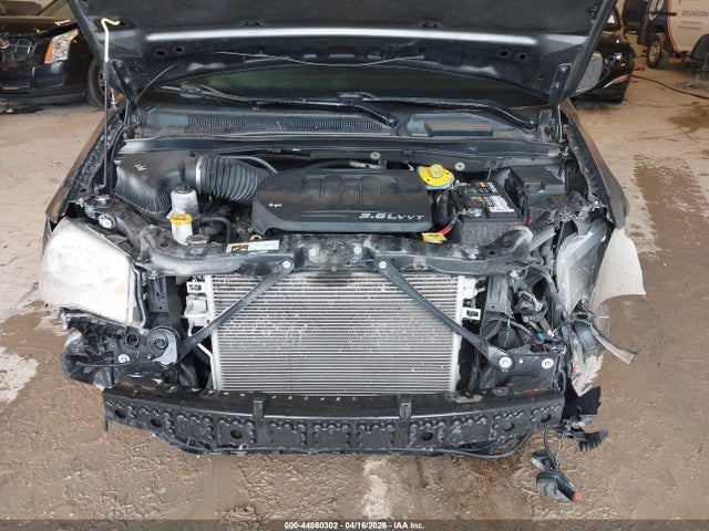 44860302 :رقم المزاد ، 2C4RDGCG4HR825604 vin ، 2017 Dodge Grand Caravan Sxt مزاد بيع