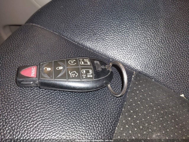 44860302 :رقم المزاد ، 2C4RDGCG4HR825604 vin ، 2017 Dodge Grand Caravan Sxt مزاد بيع