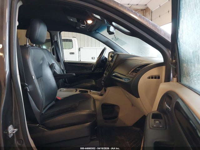 44860302 :رقم المزاد ، 2C4RDGCG4HR825604 vin ، 2017 Dodge Grand Caravan Sxt مزاد بيع