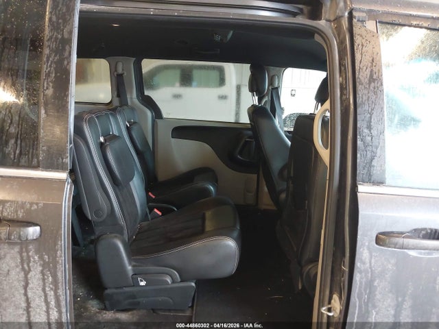 44860302 :رقم المزاد ، 2C4RDGCG4HR825604 vin ، 2017 Dodge Grand Caravan Sxt مزاد بيع