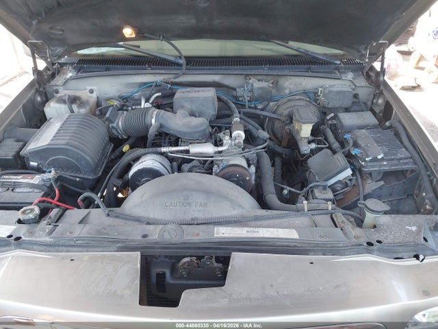 Продаж на аукціоні авто 2000 Cadillac Escalade Standard, vin: 1GYEK13R1YR131911, номер лоту: 44860330