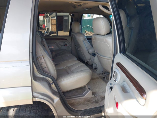 Продаж на аукціоні авто 2000 Cadillac Escalade Standard, vin: 1GYEK13R1YR131911, номер лоту: 44860330