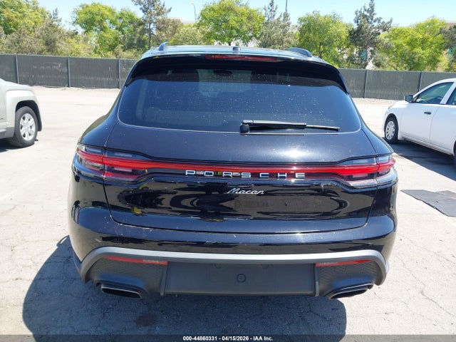Porsche Macan T 2023 WP1AA2A58PLB00099 Image 17