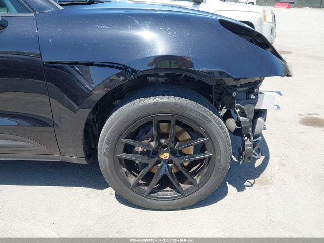 Porsche Macan T 2023 WP1AA2A58PLB00099 Image 18