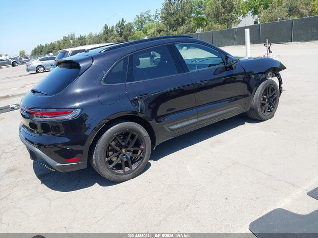 Porsche Macan T 2023 WP1AA2A58PLB00099 Image 4