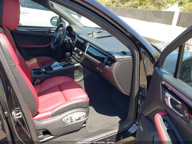 Porsche Macan T 2023 WP1AA2A58PLB00099 Image 5