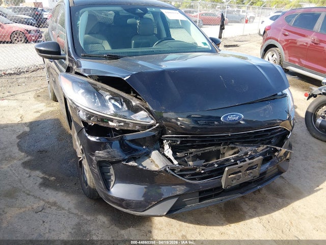 44860358 :رقم المزاد ، 1FMCU0G6XMUA99299 vin ، 2021 Ford Escape Se مزاد بيع